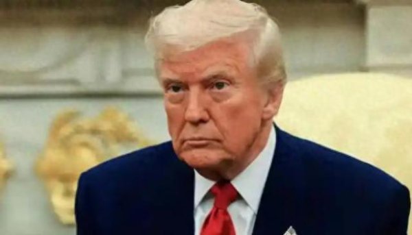 上阳网配资 特朗普金句引爆市场，金价突破3500，美元神话正被撕裂